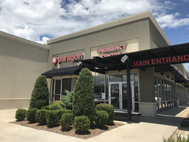 More Photos Of 100-110 W Bay Area Blvd, Webster Unknown For Sale