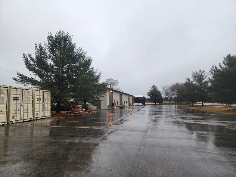 More Photos Of 6220 S Railway Cmn, Williamsburg Unknown For Lease