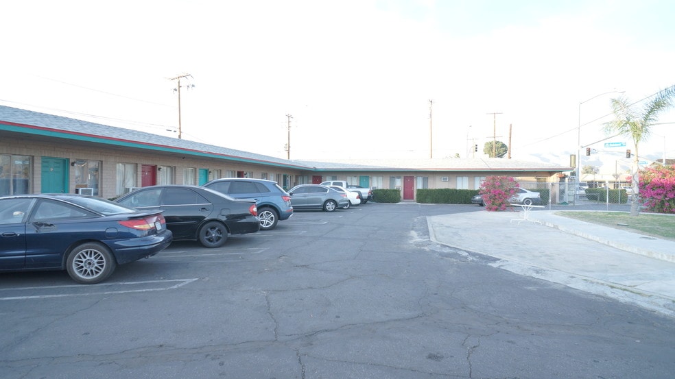 More Photos Of 475 N San Jacinto St, Hemet Hotel For Sale