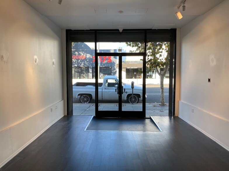 More Photos Of 7368-7374 Melrose Ave, Los Angeles Storefront For Lease