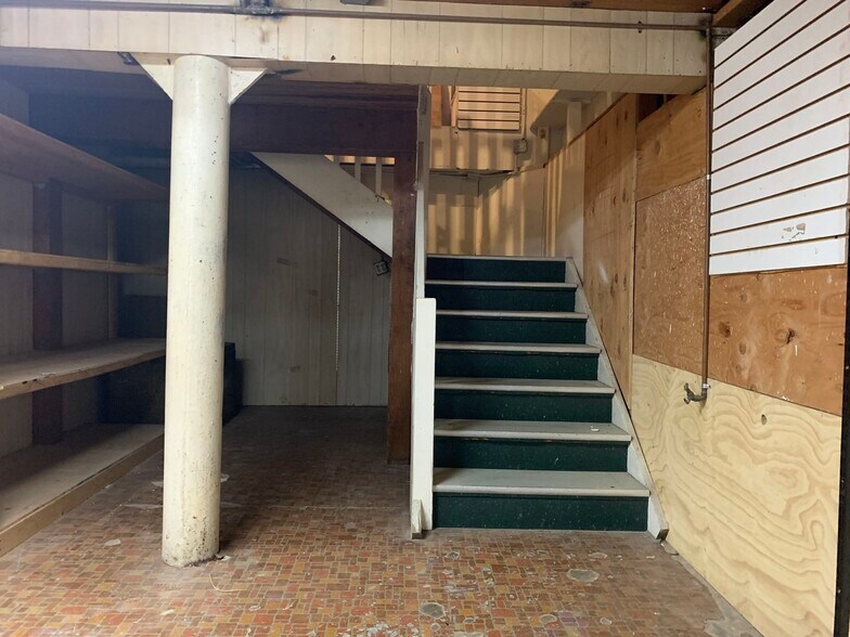 More Photos Of 736-738 Grant Ave, San Francisco Storefront Retail Office For Sale