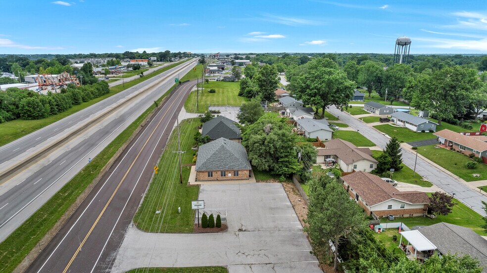 More Photos Of 763-765 W Terra Ln, O'Fallon Loft Creative Space For Sale