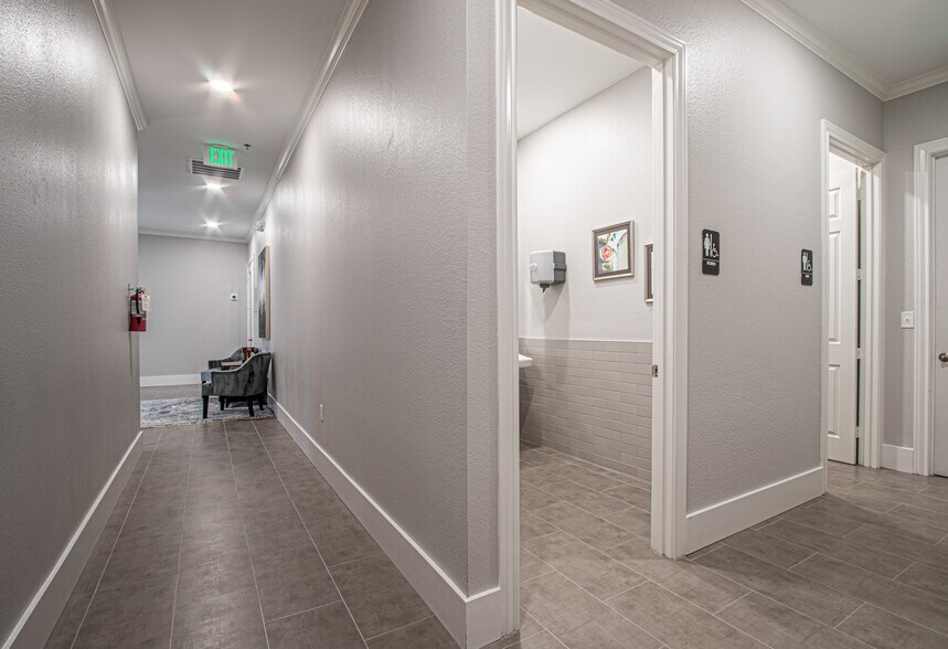 More Photos Of 2250 Pool Rd, Grapevine Office Residential For Sale