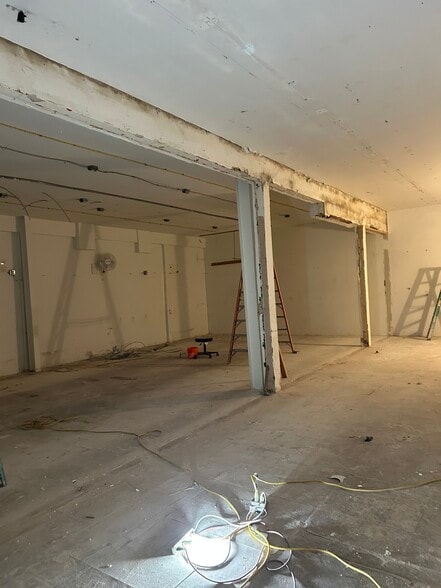 More Photos Of 586 W Avenue 28, Los Angeles Industrial For Lease