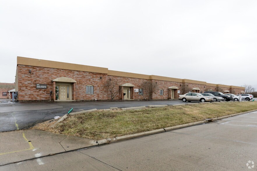 More Photos Of 3300-3312 Encrete Ln, Dayton Light Manufacturing For Lease