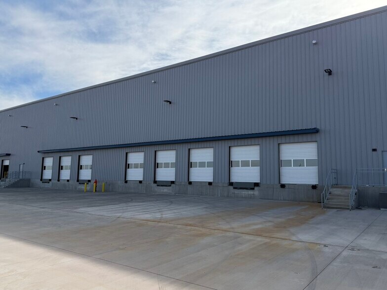 More Photos Of 230 NE Loop 289, Lubbock Industrial For Lease