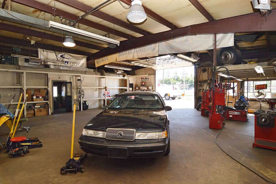 More Photos Of 1350 Allegheny Ave, Reading Auto Salvage Facility For Sale