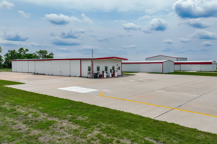 More Photos Of 7015 S 143rd St E, Derby Airplane Hangar For Sale