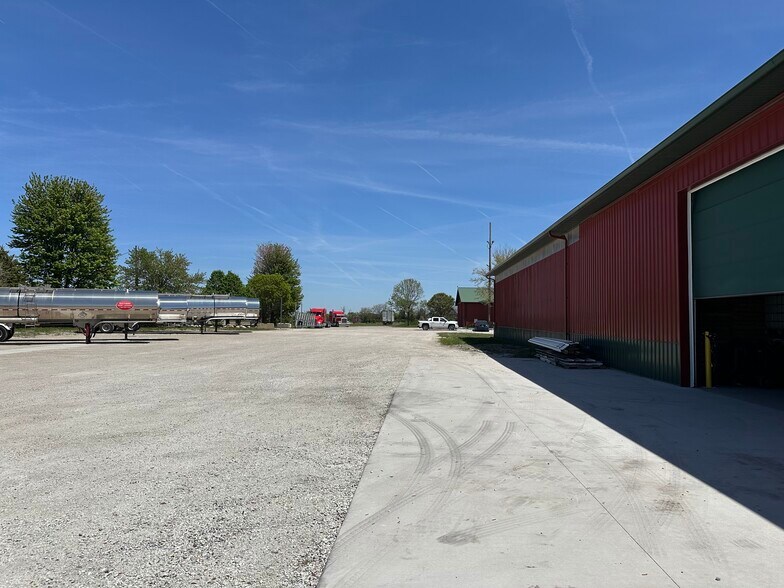 More Photos Of 10919 W Wilmington Rd, Peotone Distribution For Sale