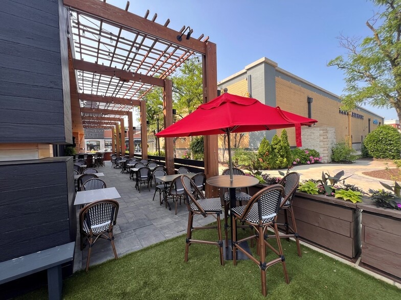 More Photos Of 8161 Honeygo Blvd, Nottingham Restaurant For Sale