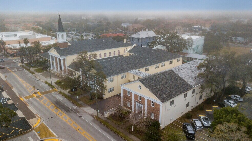 More Photos Of 411 Turner St, Clearwater Religious Facility For Lease