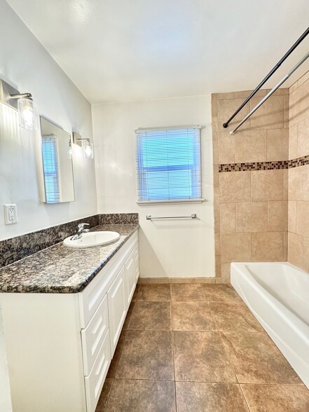 More Photos Of 953 E Carson St, Long Beach Apartments For Sale