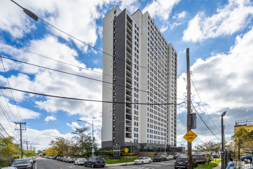 More Photos Of 711A-711D Seagirt Ave, Far Rockaway Coworking Space