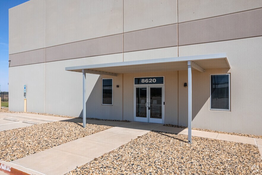 More Photos Of 8620 TX-191, Odessa Warehouse For Sale