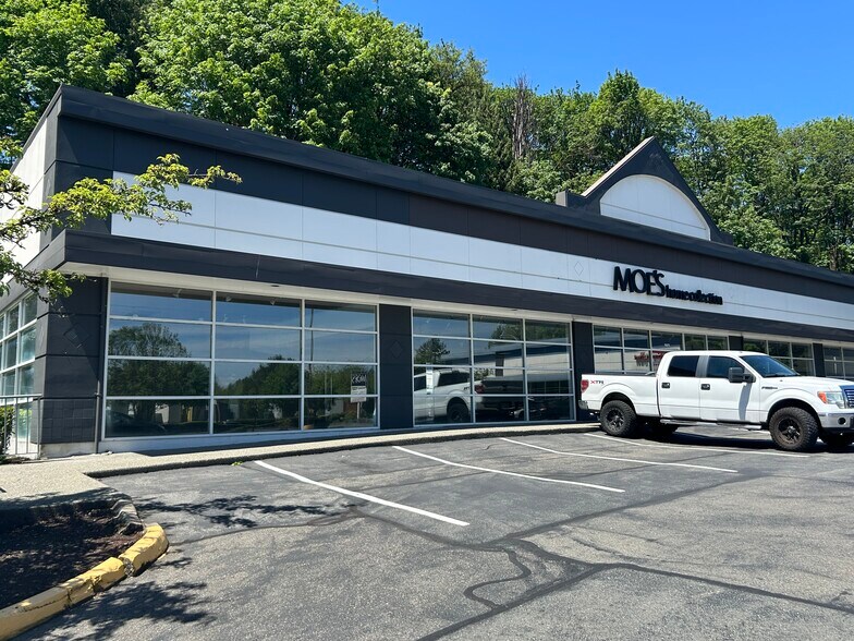 More Photos Of , Tukwila General Retail For Sale