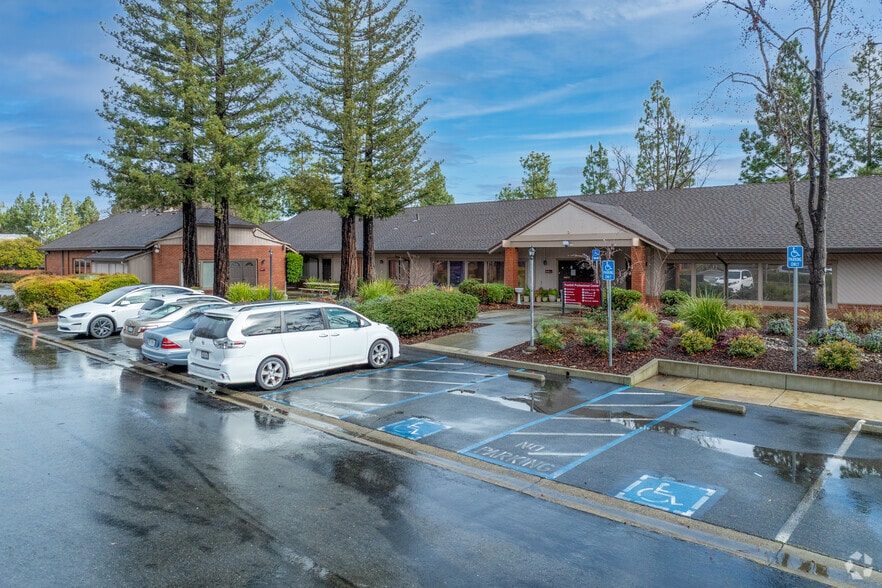More Photos Of 10011 N Foothill Blvd, Cupertino Medical For Sale