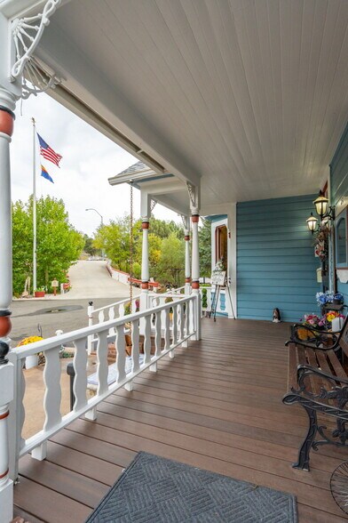 More Photos Of 2516 Willow Creek Rd, Prescott Freestanding For Sale