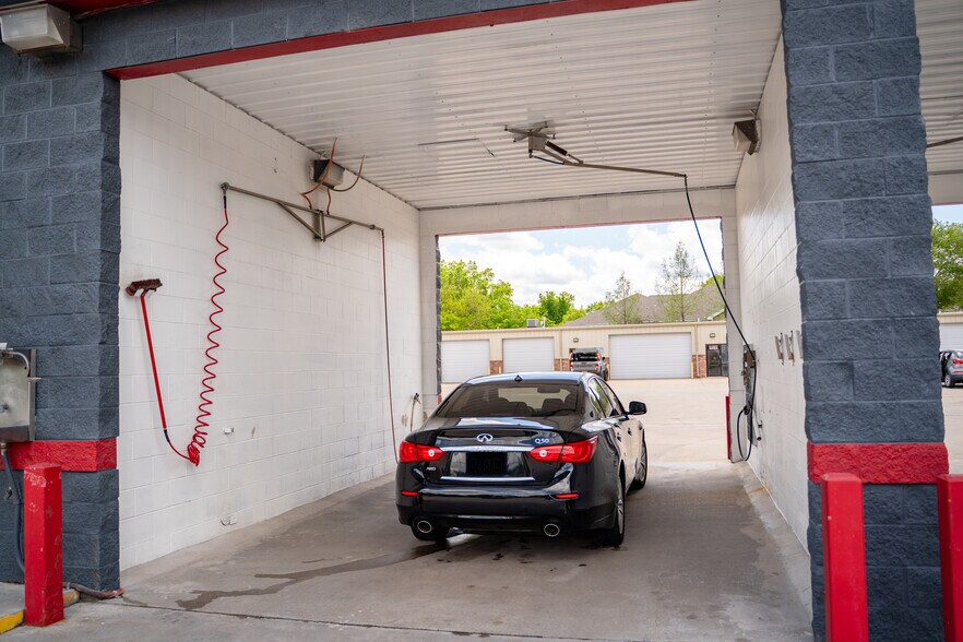 More Photos Of 3835 Central, Wichita Specialty For Sale