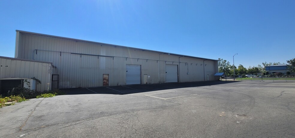 More Photos Of 295 Convair Ave, Chico Industrial For Lease