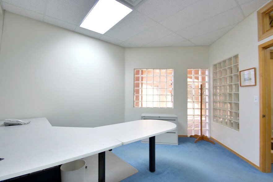 More Photos Of 1371 E Hecla Dr, Louisville Office For Sale