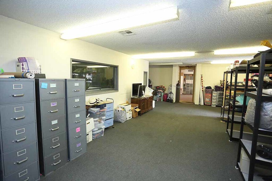 More Photos Of 4023 W Oquendo Rd, Las Vegas Warehouse For Sale