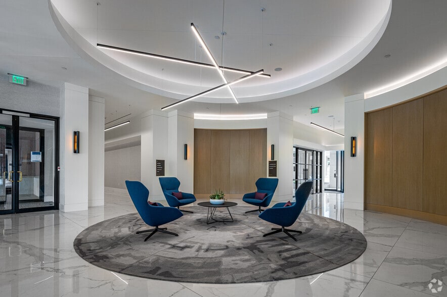 More Photos Of 8117 Preston Rd, Dallas Office For Lease