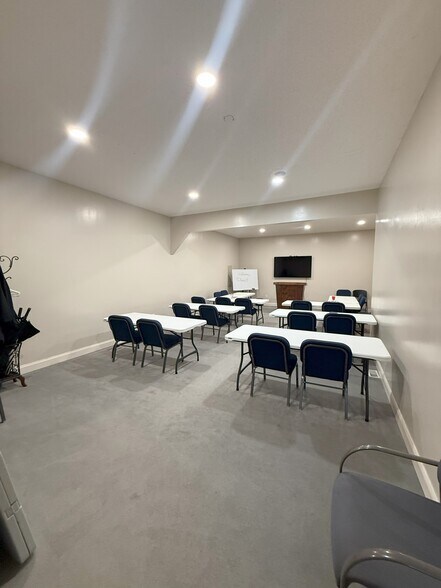 More Photos Of 438 W Race St, Kingston Religious Facility For Sale