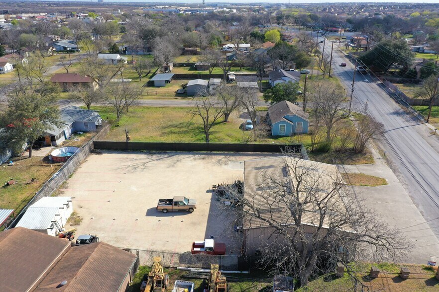 More Photos Of 5447 Seguin Rd, Kirby Auto Repair For Sale