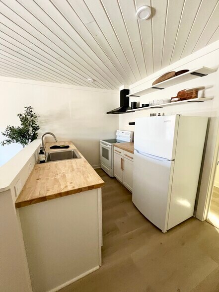 More Photos Of 943 Highway 64 Business, Hayesville Office Residential For Sale