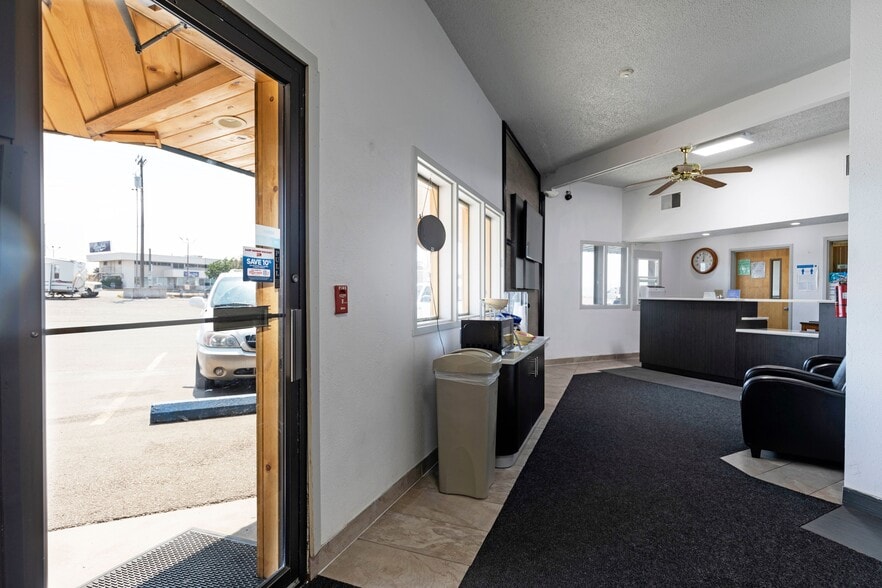 More Photos Of 8060 Highway 93 N, Missoula Hotel For Sale