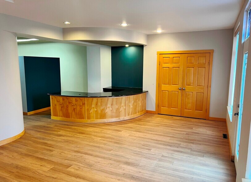 More Photos Of 411 Front St, Brainerd Office For Lease