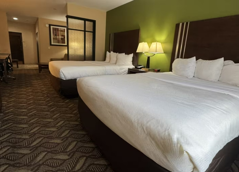 More Photos Of 120 S Main St, Jewett Hotel For Sale