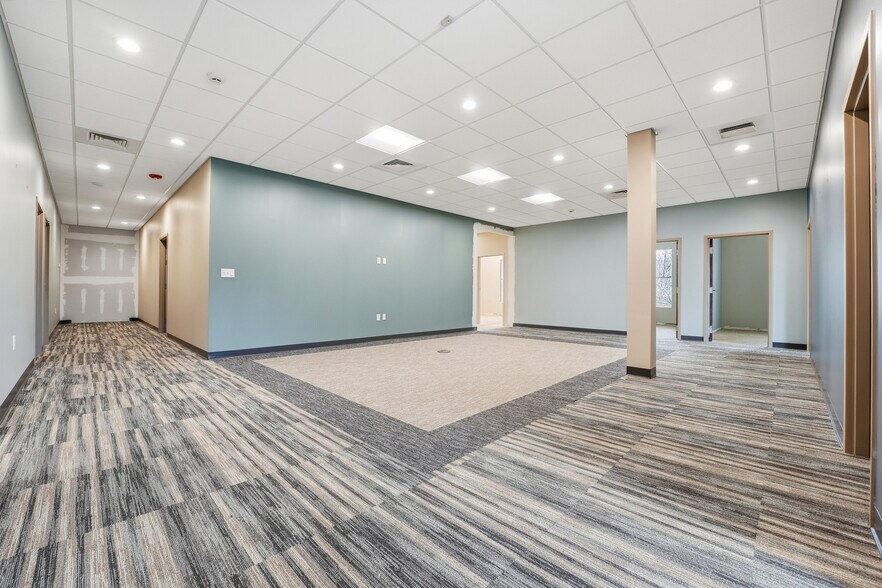 More Photos Of 2873 W Hardies Rd, Gibsonia Office For Lease