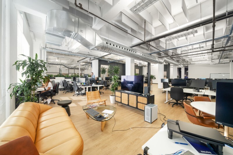 More Photos Of 4760 Rue Acorn, Montréal Research And Development For Lease