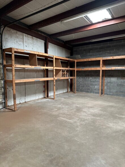 More Photos Of 5929 50th St, Lubbock Industrial For Sale