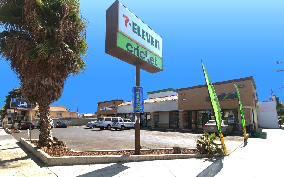 Primary Photo Of 600-602 E Imperial Hwy, Los Angeles Freestanding For Sale