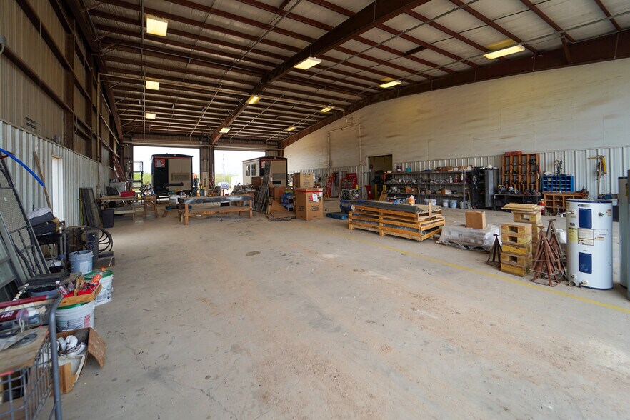 More Photos Of 8609 Lone Tree Rd, Victoria Industrial For Sale