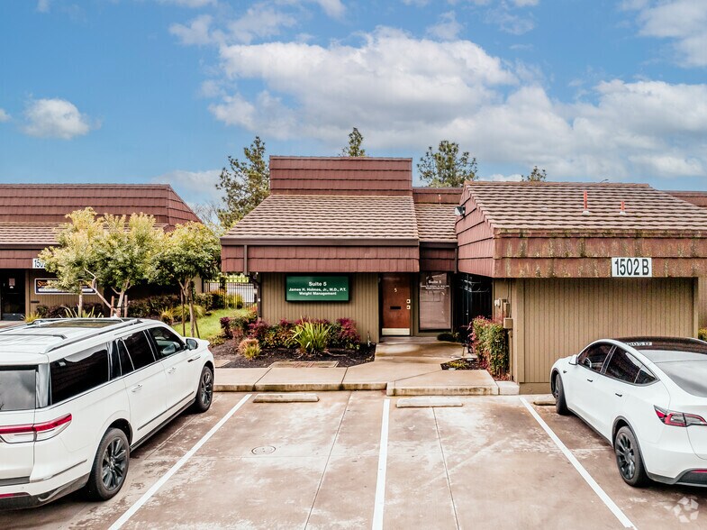 More Photos Of 1502 Saint Marks Plz, Stockton Office For Lease