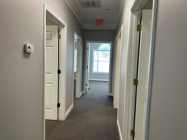 More Photos Of 701 Whitlock Ave SW, Marietta Business Park For Lease