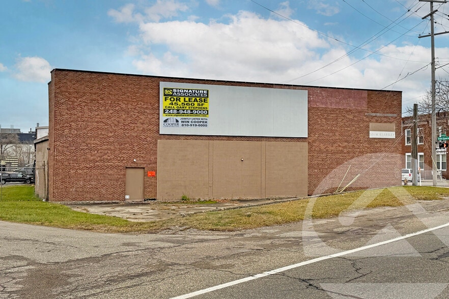Primary Photo Of 501 W Kearsley St, Flint Manufacturing For Lease