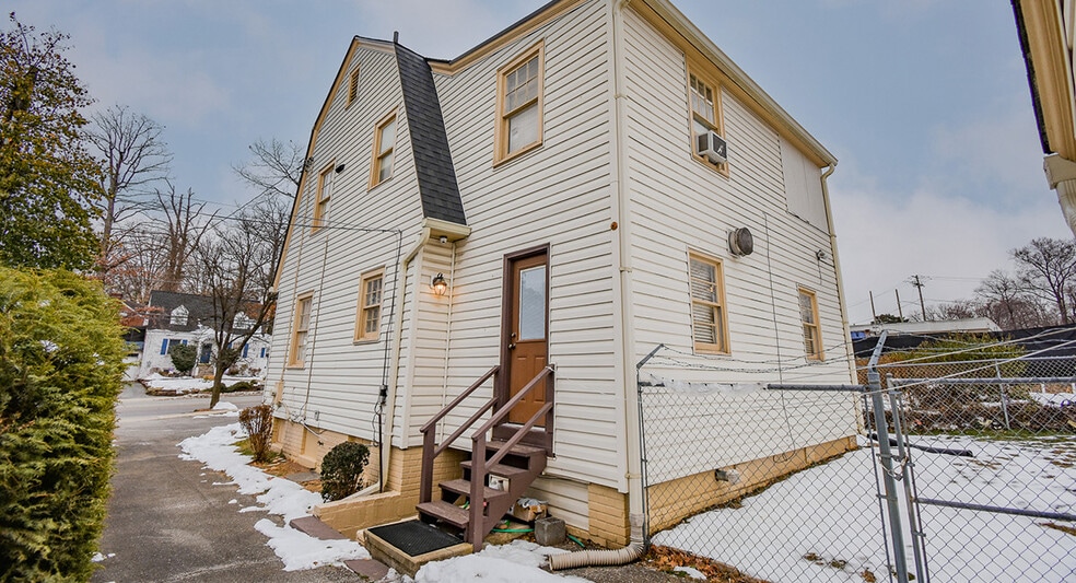 More Photos Of 8807 Flower Ave, Silver Spring Office For Sale