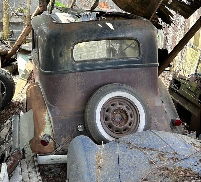 More Photos Of , Toledo General Retail For Sale