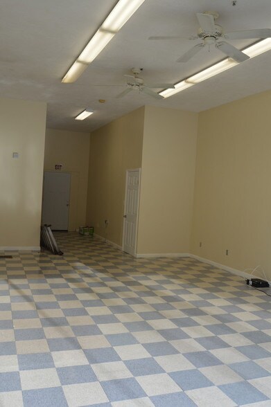 More Photos Of 567 Washington St, Brighton Storefront Retail Office For Lease