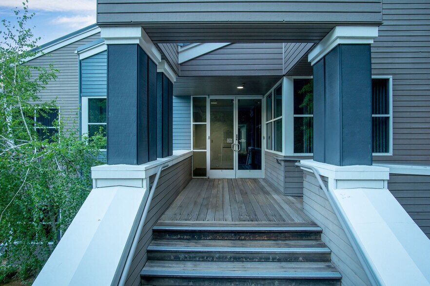 More Photos Of 350 Crown Point Cir, Grass Valley Office For Lease