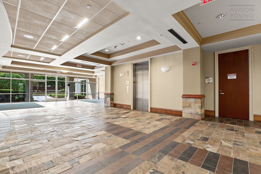 More Photos Of 800 Concourse Pky S, Maitland Office For Lease