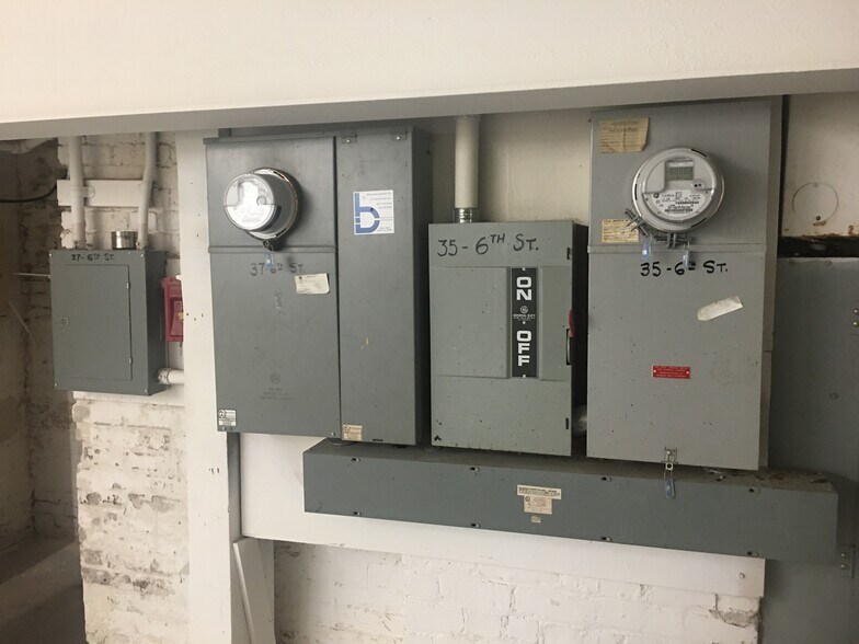 More Photos Of 35 6th St, San Francisco Hotel For Lease