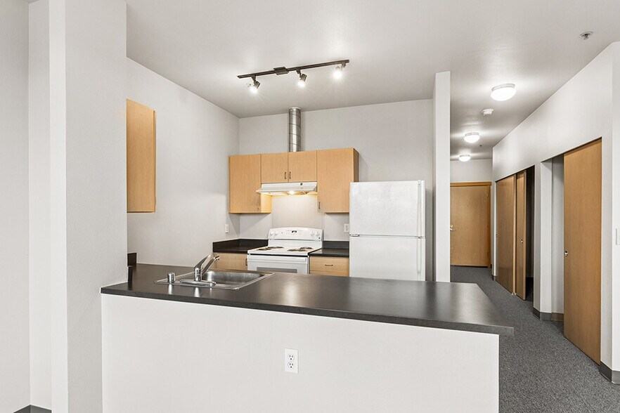 More Photos Of 705 S Weller St, Seattle Apartments For Sale