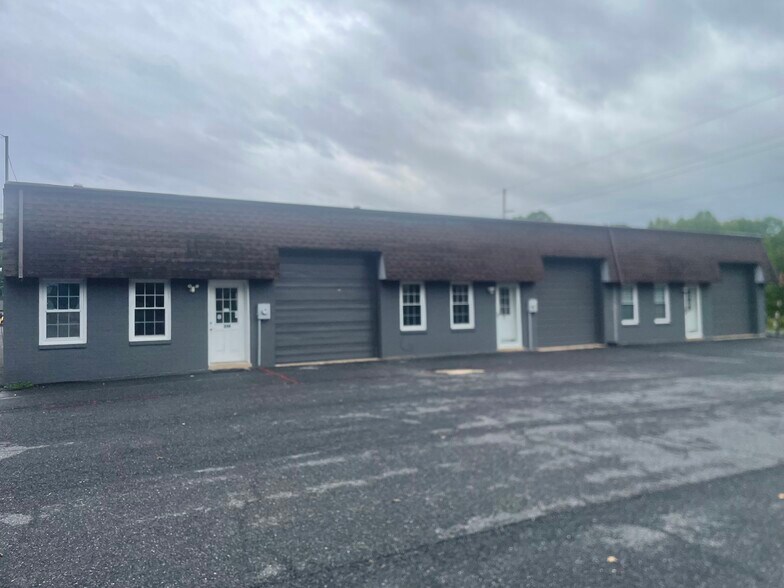 Primary Photo Of 300 Churchmans Rd, New Castle Unknown For Lease