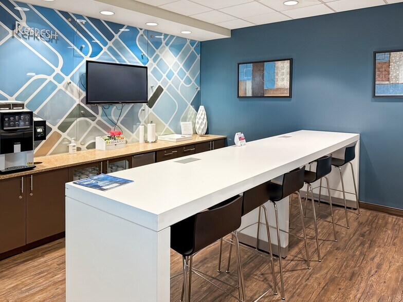 More Photos Of 16701 Melford Blvd, Bowie Coworking Space