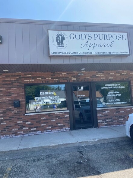 More Photos Of 313 E Calumet St, Appleton Freestanding For Lease
